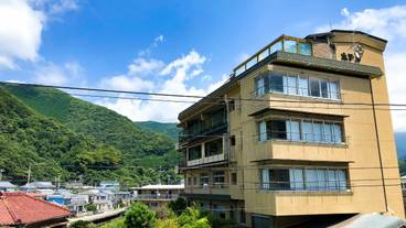 本館外観(昼) / 2