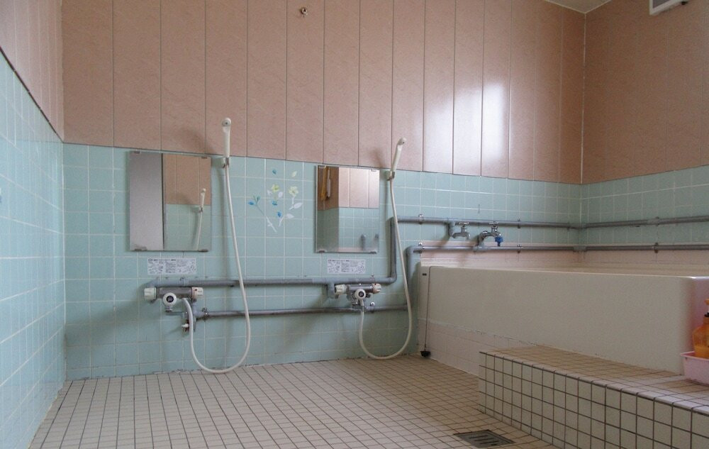 バスルームのシャワー