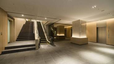 内部エントランス / 2