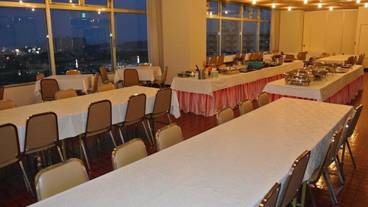 ボールルーム / 8