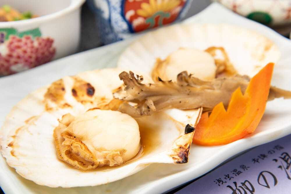 旅館のお食事処