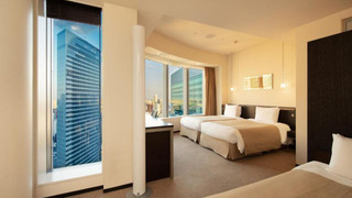 デラックストリプル (ツイン & ソファーベット)  禁煙 (25階～)