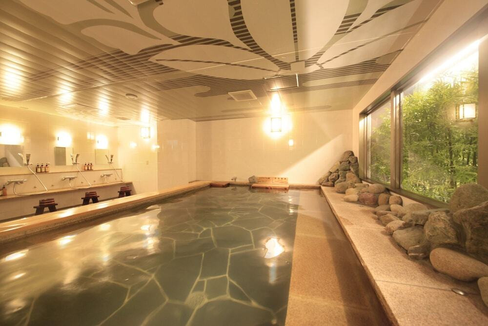 露天風呂付き客室で家族ゆったりできるエレガントなホテル4004024