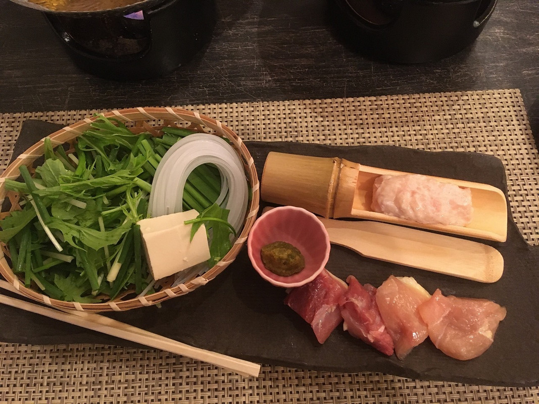 夕食(大分地鶏とつみれのアゴ出汁鍋)