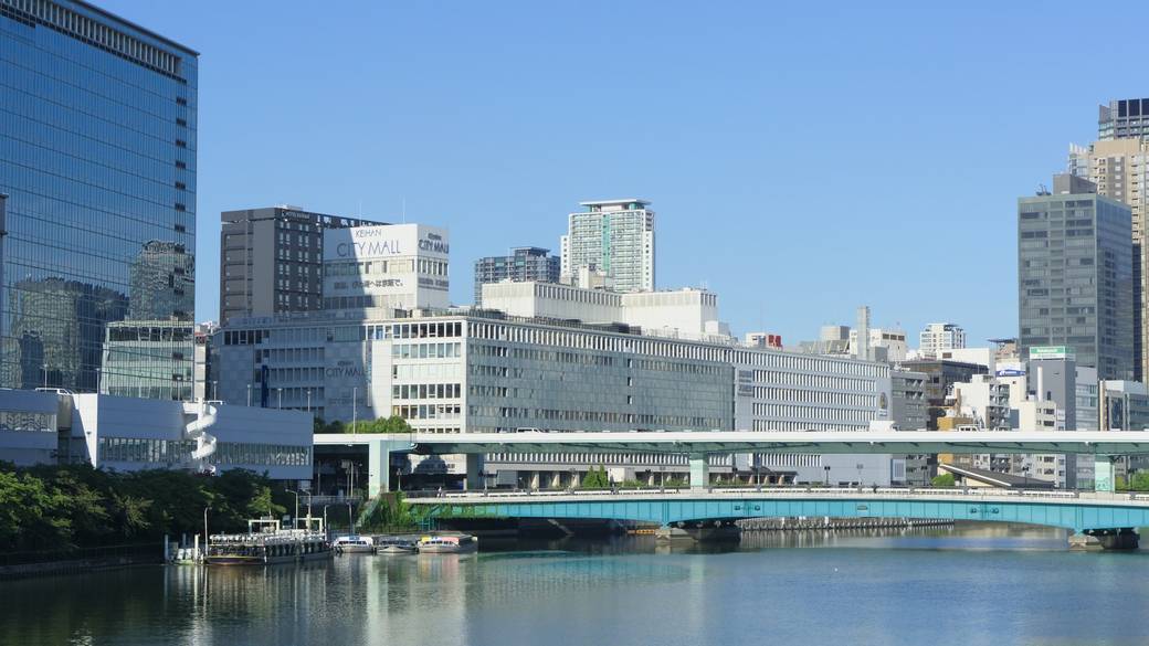 “水の都大阪”を流れる「大川」 / 2