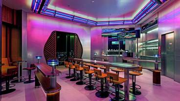 バー「オートマタ」 席 / 15