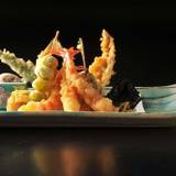 夕食はよりどりみどり
豊富なダイニング / 2