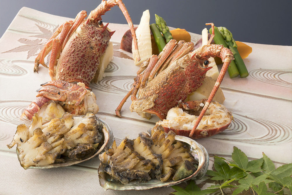 「お部屋食専用厨房」で作られた料理は、できたてアツアツ！4067825