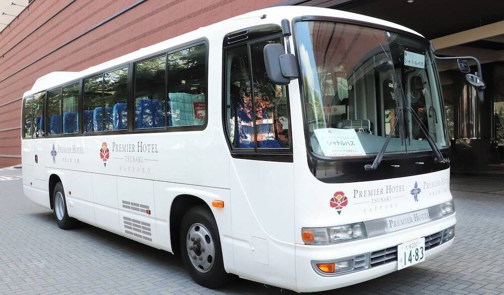 ホテル行の無料シャトルバス / 2