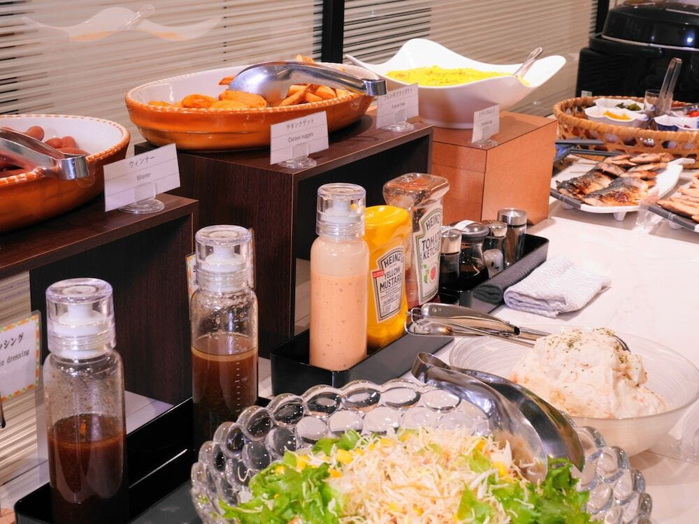 朝食
