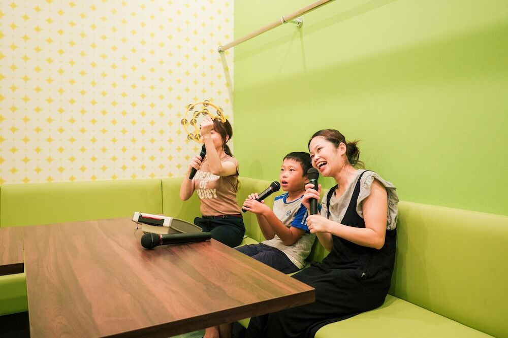 カラオケ ルーム