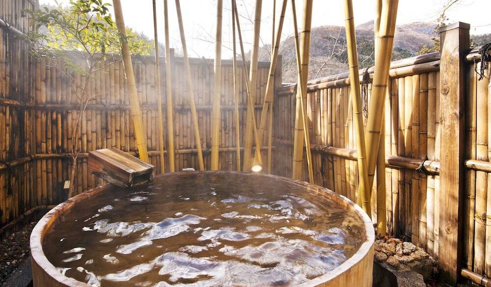 貸切温泉露天風呂は
3つとも無料！ / 2