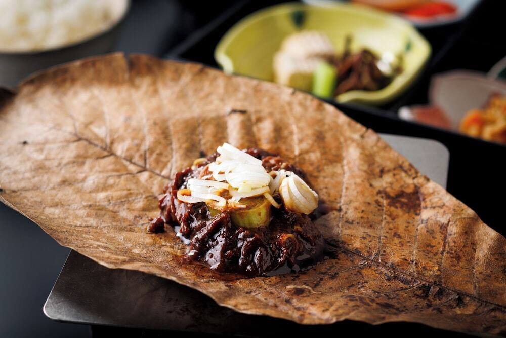 旅館のお食事処