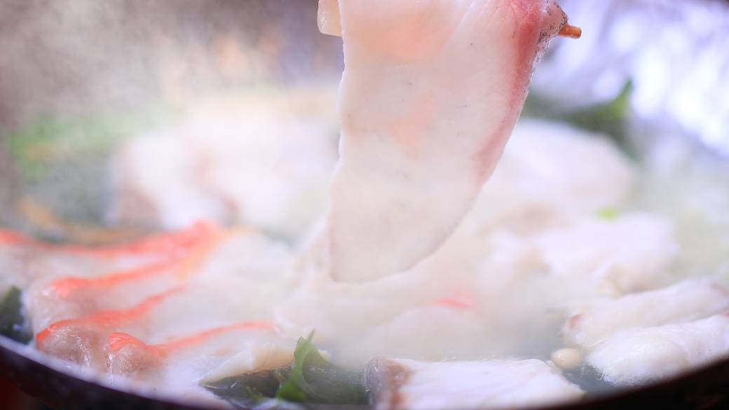 網代港の“海の幸”を
たっぷり味わう贅沢 / 1