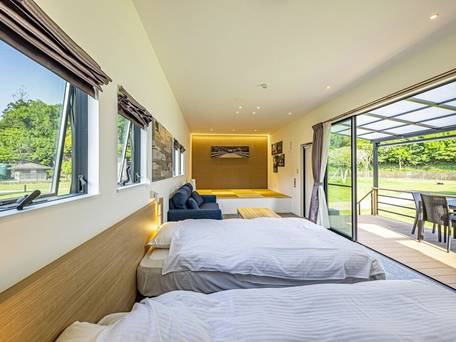 Luxury Trailers 離宮 伊勢 / 4