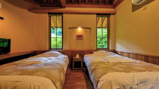 和洋室　バリアフリー　由布岳ビュー　『石竹』