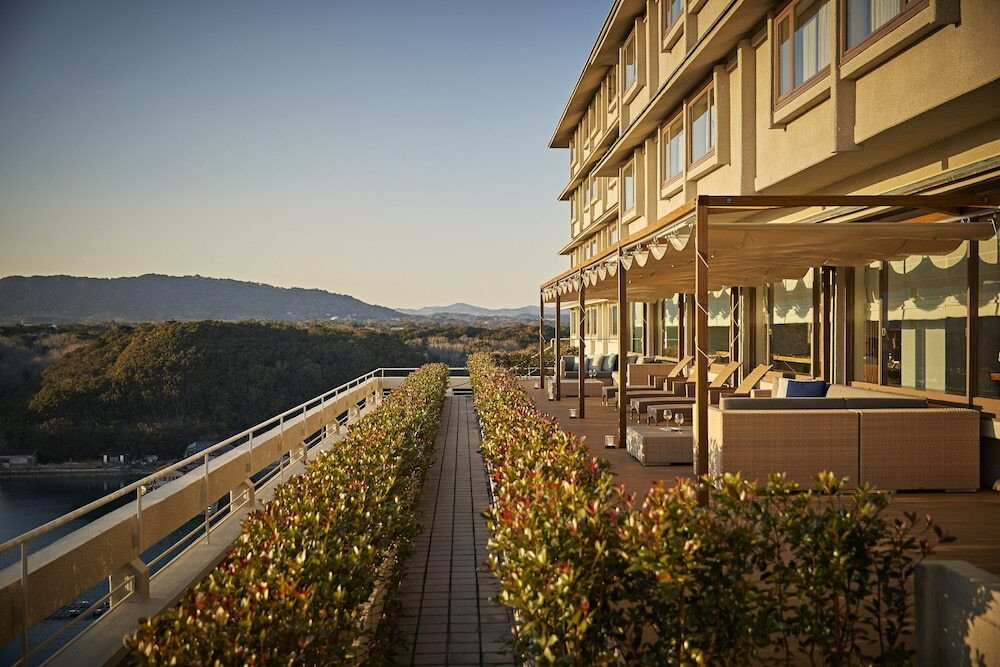 ラウンジ　テラス