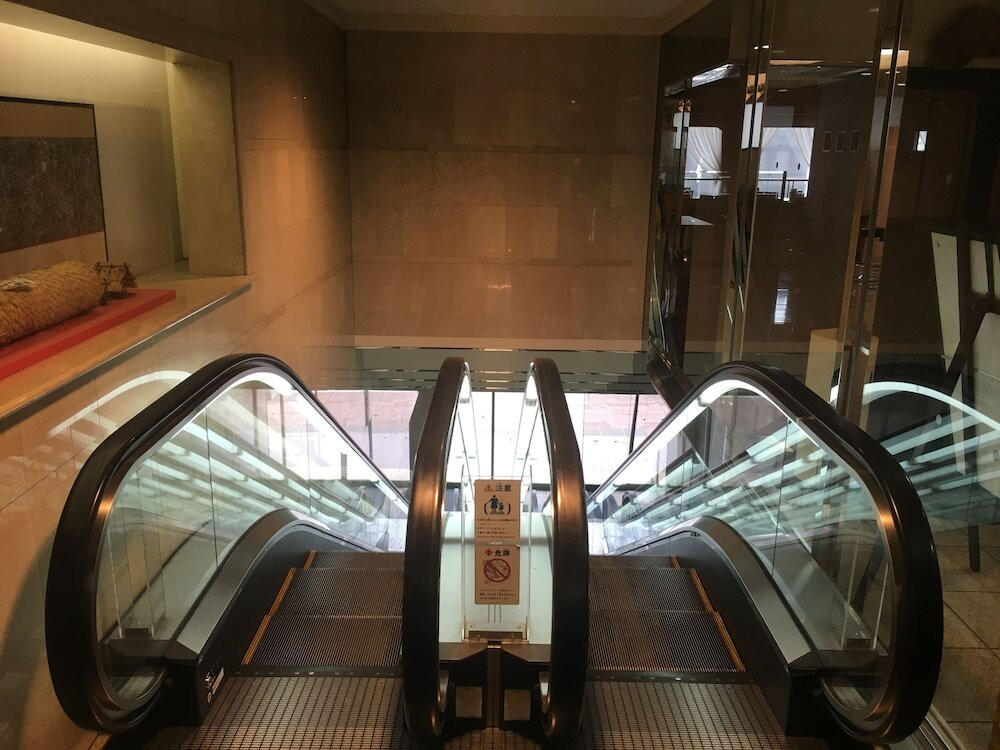 内部エントランス