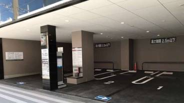 駐車場 / 13