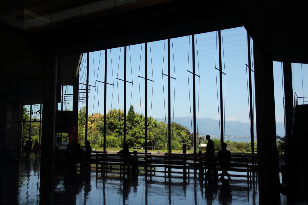 高台から、琵琶湖と周辺夜景を一望する旅館3396678