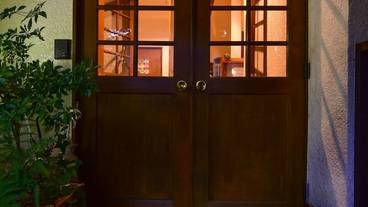 施設の入り口 / 18