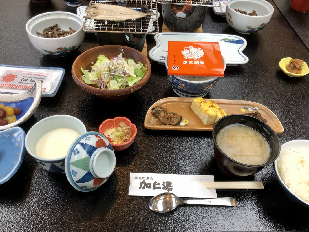 朝食