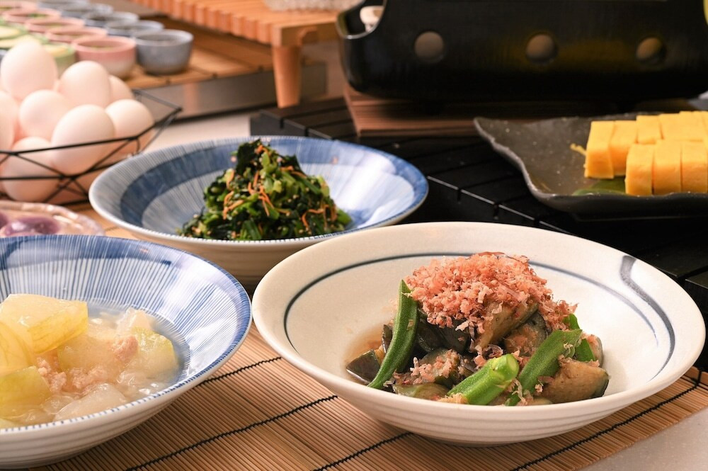 朝食
