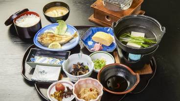 旅館のお食事処 / 20