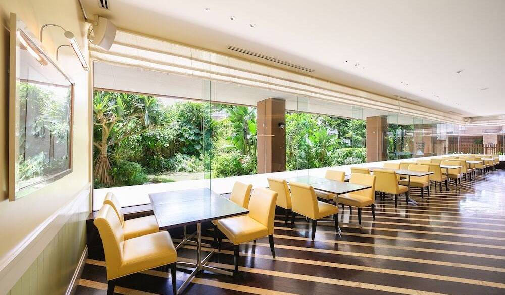 プランタン窓際の席 / 5