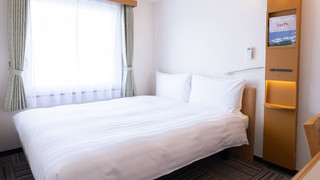 エコノミー ダブルルーム ダブルベッド 1 台 喫煙可 冷蔵庫