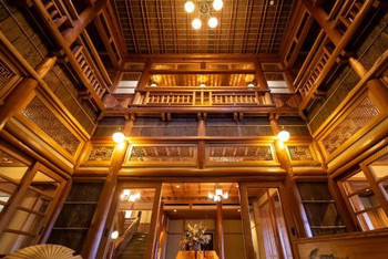 伝統建築と大自然に包まれてリッチに過ごす3929191