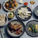 館内ダイニングで
ディナータイム / 1