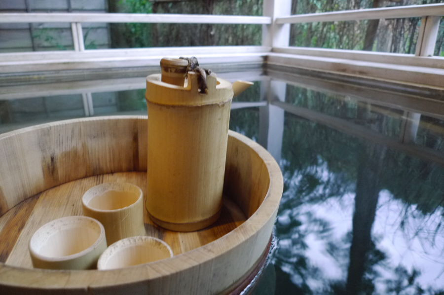 「一杯だけ」の特別感を露天風呂で♪3959676