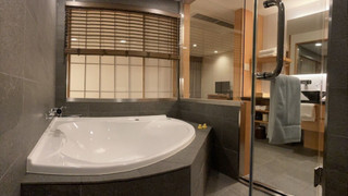 デラックス ダブルルーム クイーンベッド 1 台 禁煙 (トリップアドバイザー2020受賞)