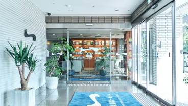 施設の入り口 / 18