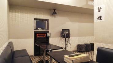 カラオケ ルーム / 7