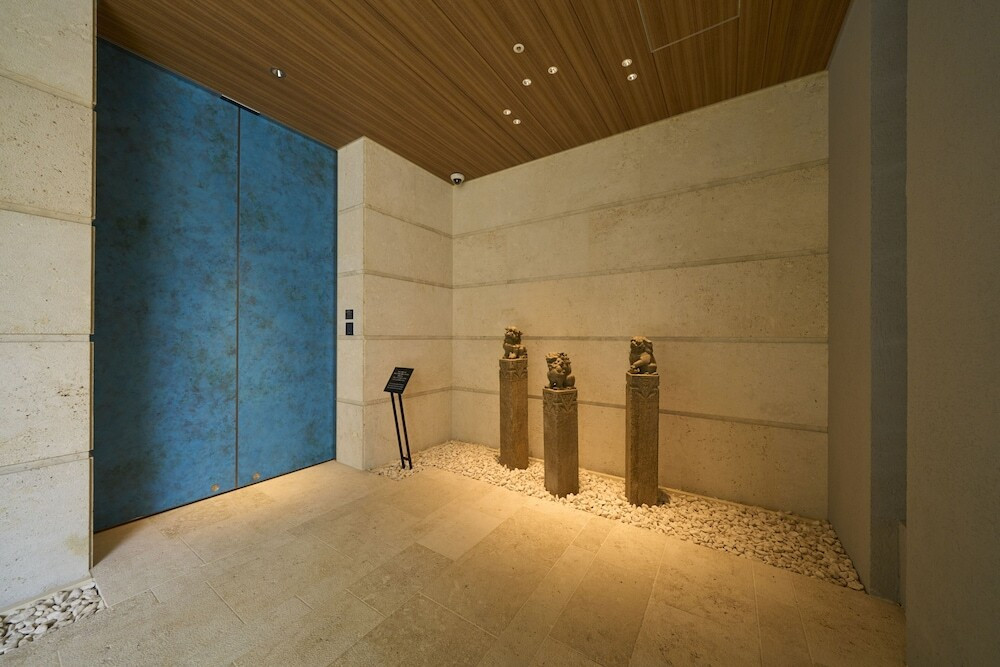 ホテルのシーサー