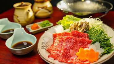 旅館のお食事処 / 23