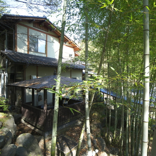 食事処 「斐路炉亭」