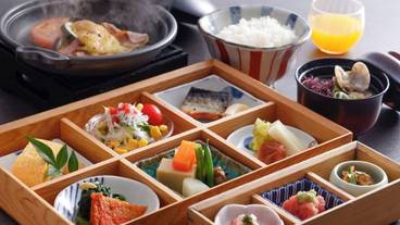 食事・飲み物 / 9