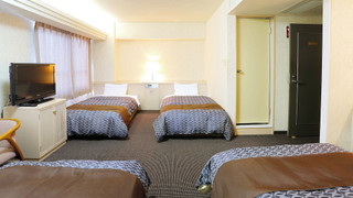 ファミリー 4 人部屋 ベッド (4台)  禁煙