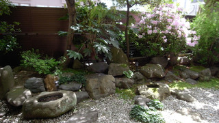 和洋室　16畳+6畳