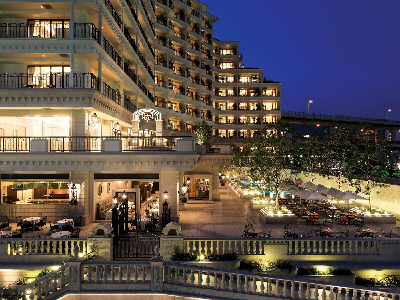 豪華な内装と全室オーシャンビューの客室が魅力のホテル4269208