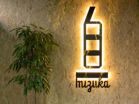 mizuka Imaizumi 2 unmanned hotel / 3