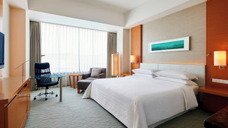 デラックス ルーム キングベッド 1 台