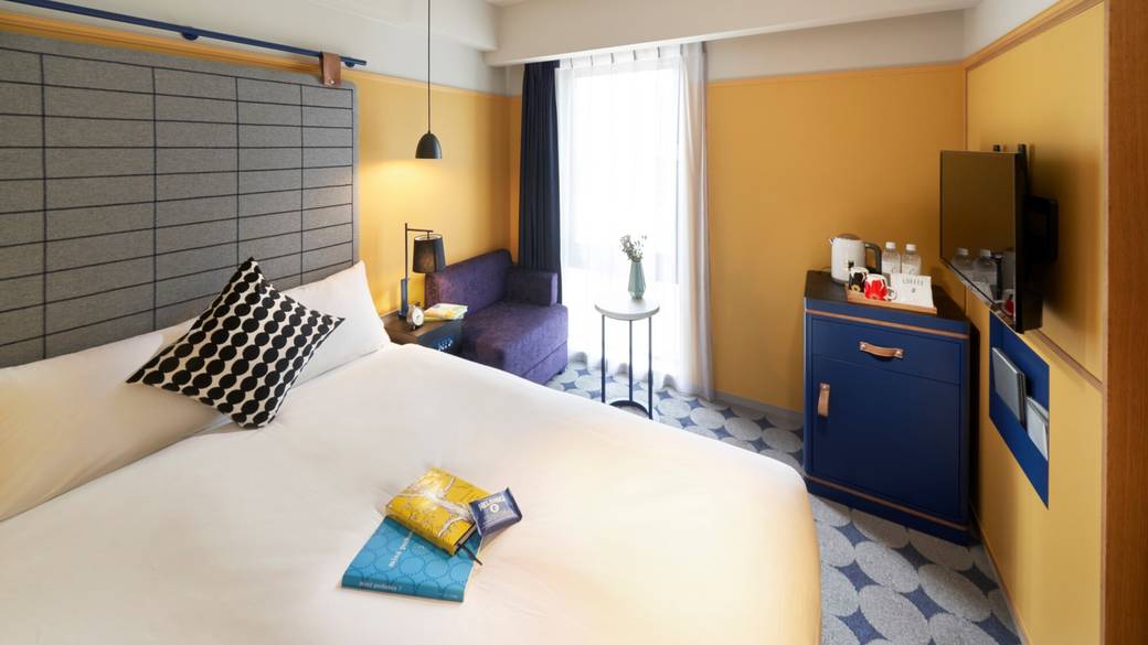 ポップさと柔らかさに
ほっこり安らぐ客室 / 3