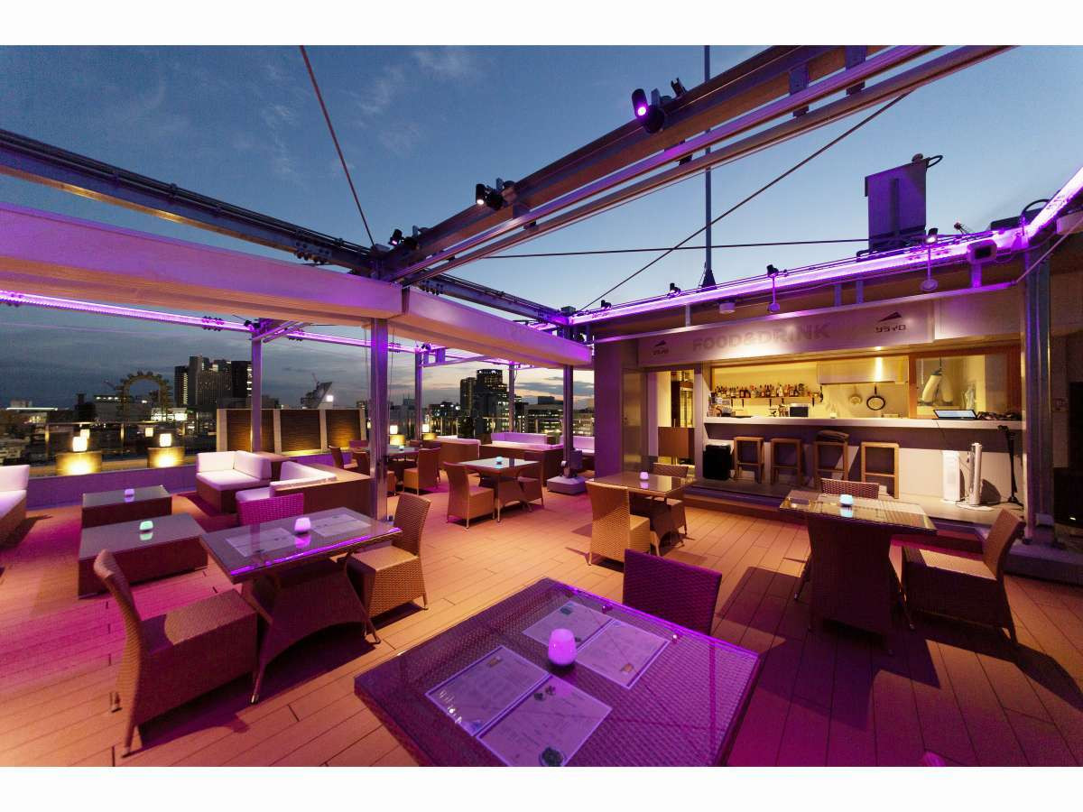 大阪の夜景を望む特等席でのんびり美酒を満喫3716392