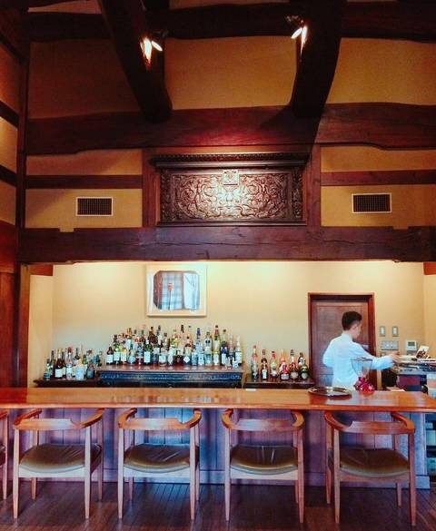 バーカウンター / 4