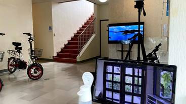 内部エントランス / 2