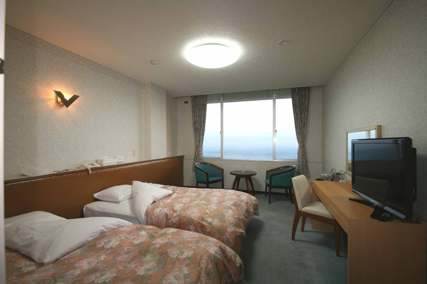 関東平野を一望する、温泉ホテル4010763